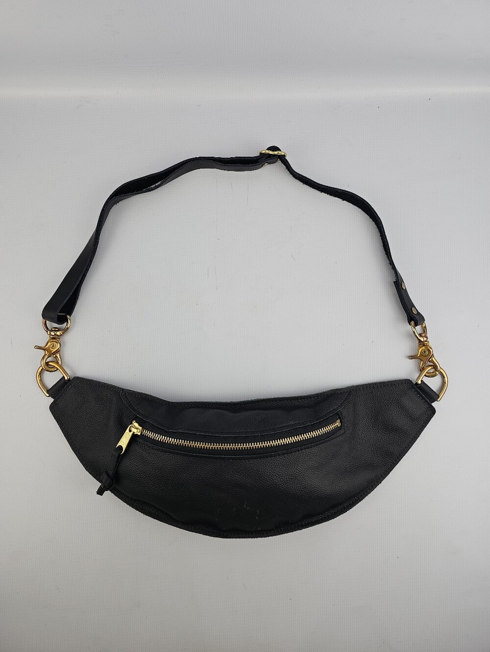Rellebee "Classic Sling" Black Leather Fanny Pack Crossbody Bag